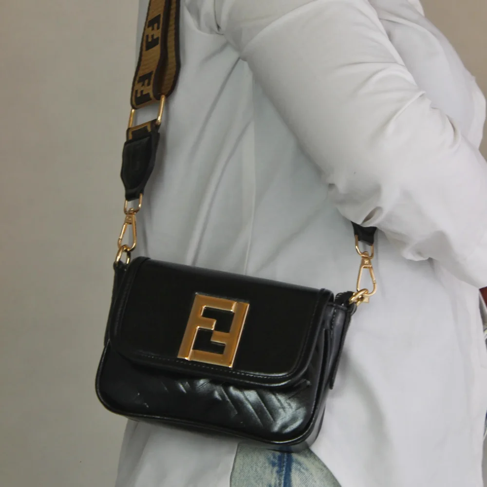 کیف دستی و دوشی زنانه مدل فندی FENDI رنگ مشکی کد 1501 - Image 2
