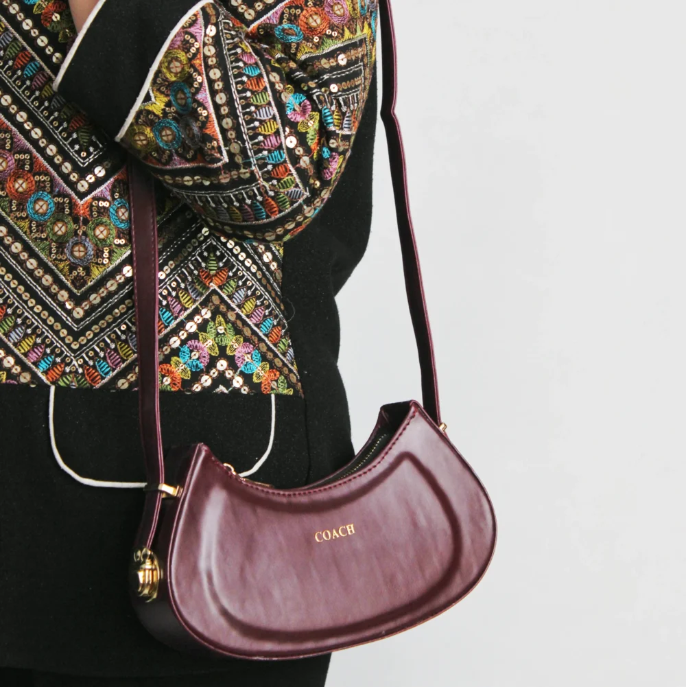 کیف دوشی زنانه coach رنگ زرشکی کد۳۵۰۱ - Image 3