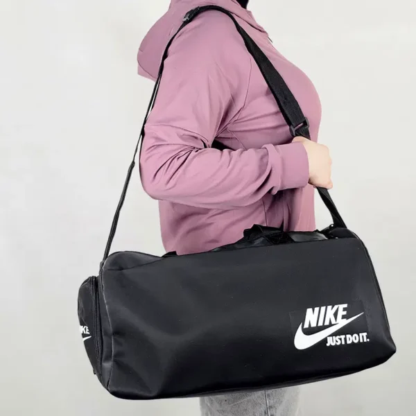 585 600x600