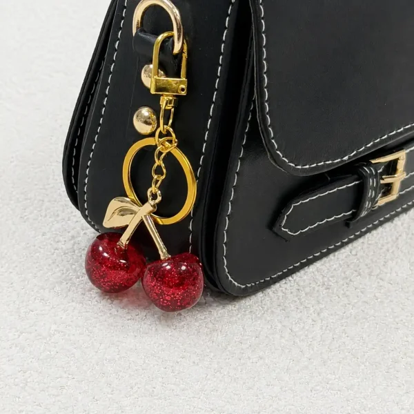 چارم بگ و جاسویئچی چری شاینی CHERRY
